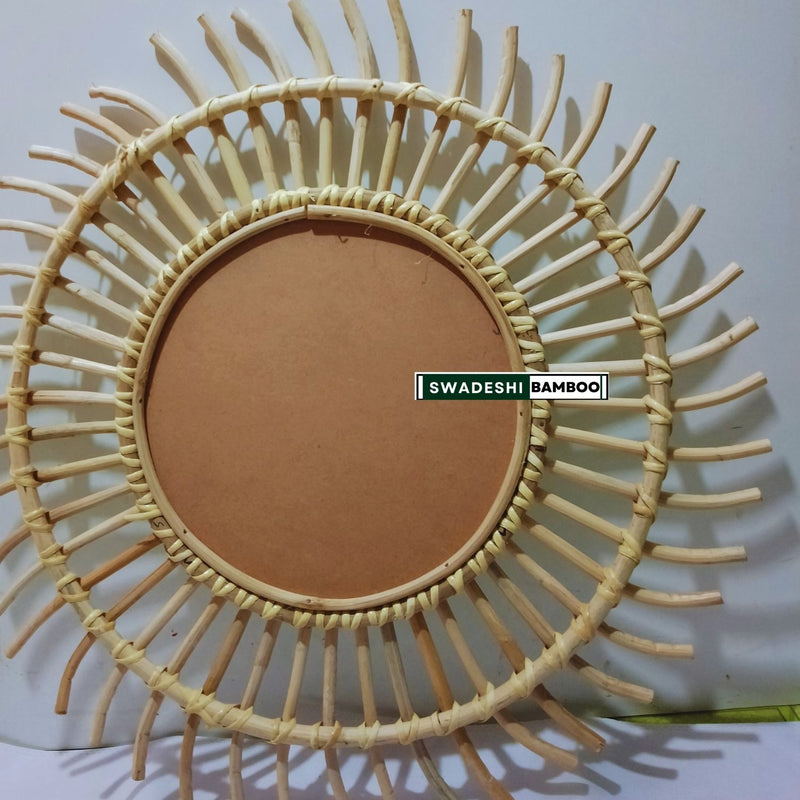 round wall mirror