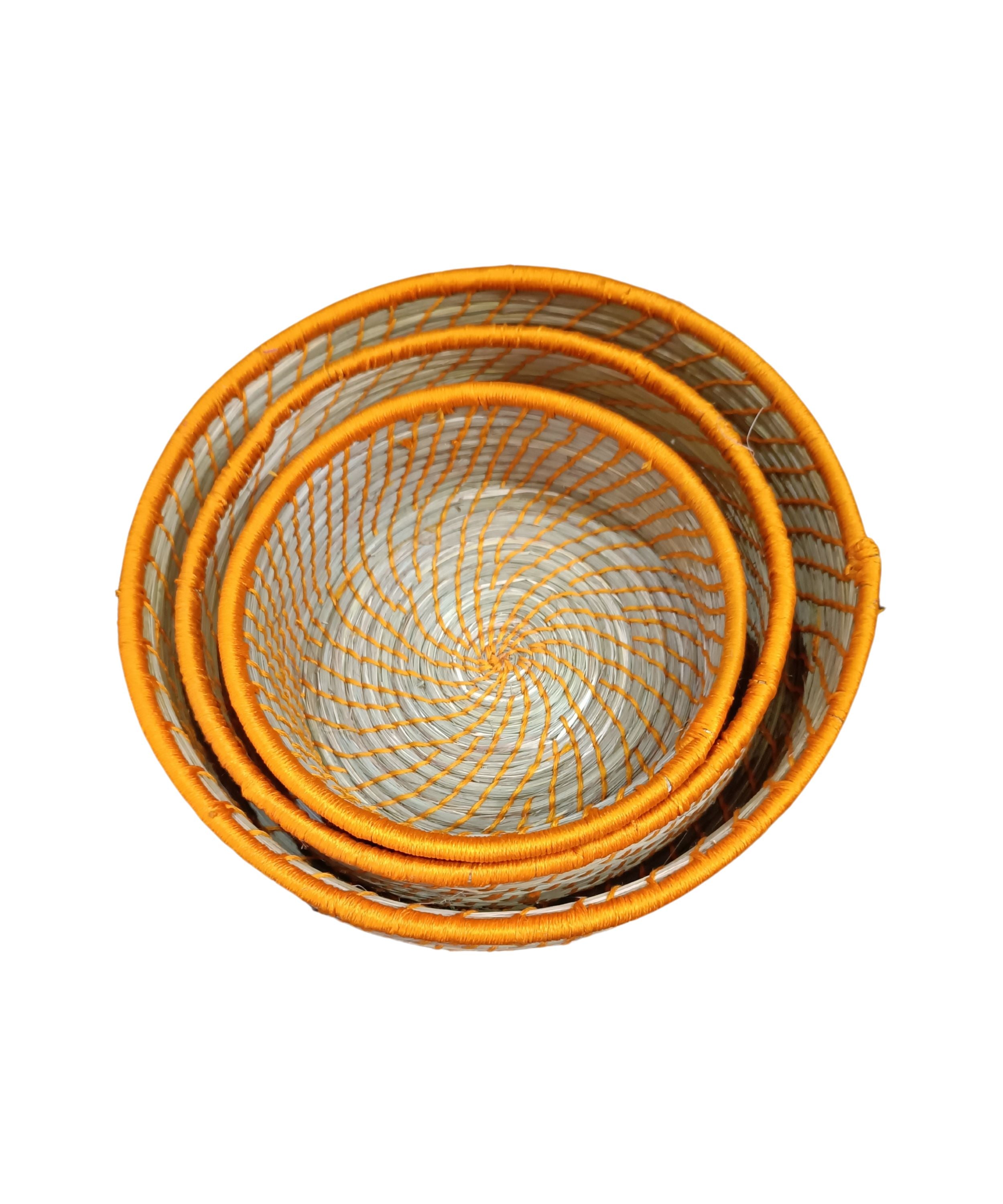 Handicraft Sabai grass Tray Set of 3- yellow