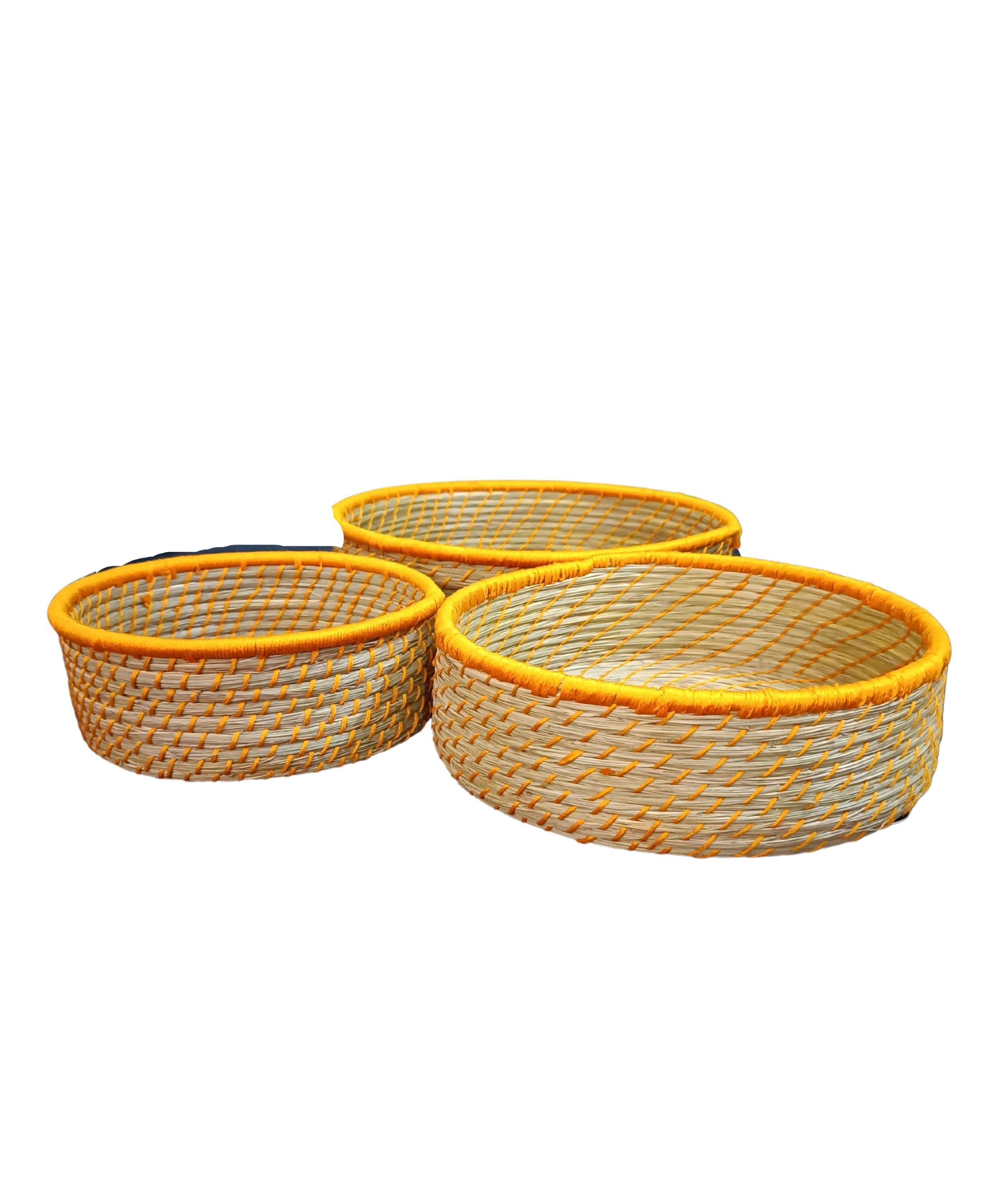 Handicraft Sabai grass Tray Set of 3- yellow