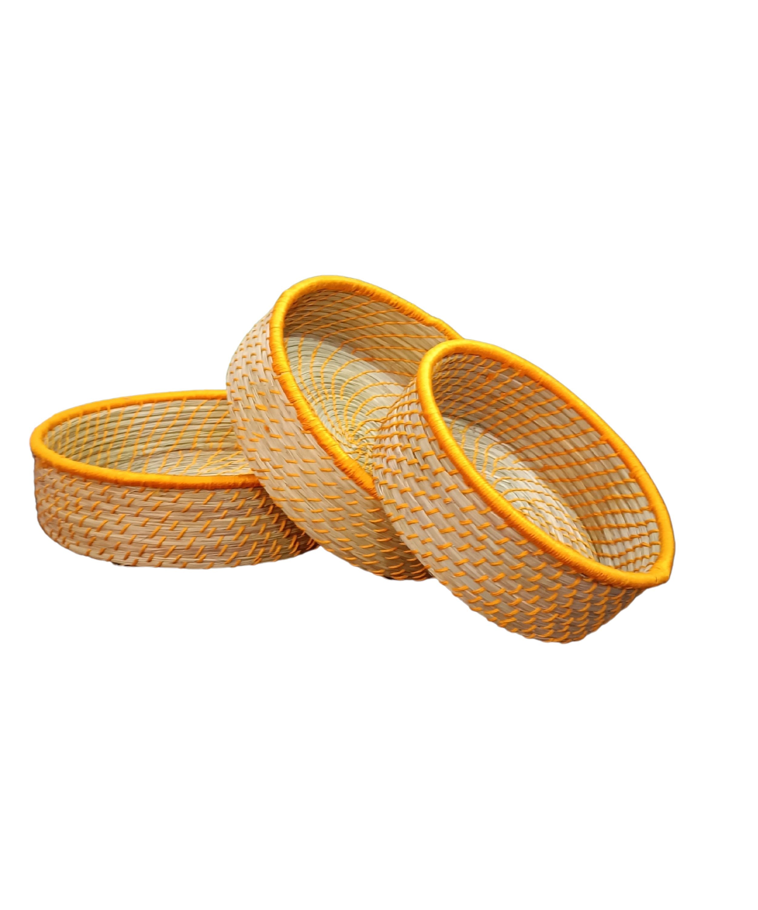 Handicraft Sabai grass Tray Set of 3- yellow